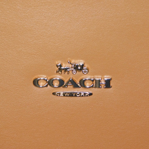 Coach Nina Carryall Tote - Light Saddle with gold metal accents - Picture 3 of 14